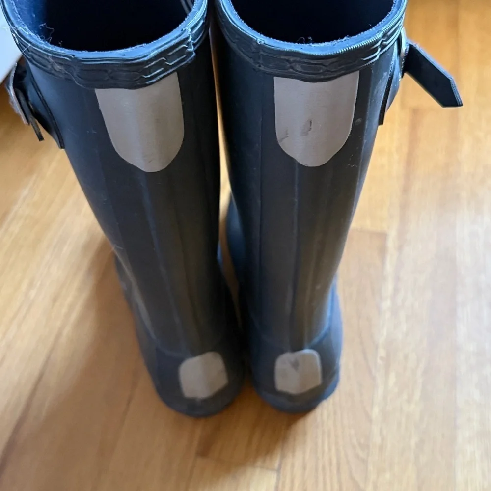 Hunter Classic sz 3 charcoal grey kids rain boots, great pre owned condition